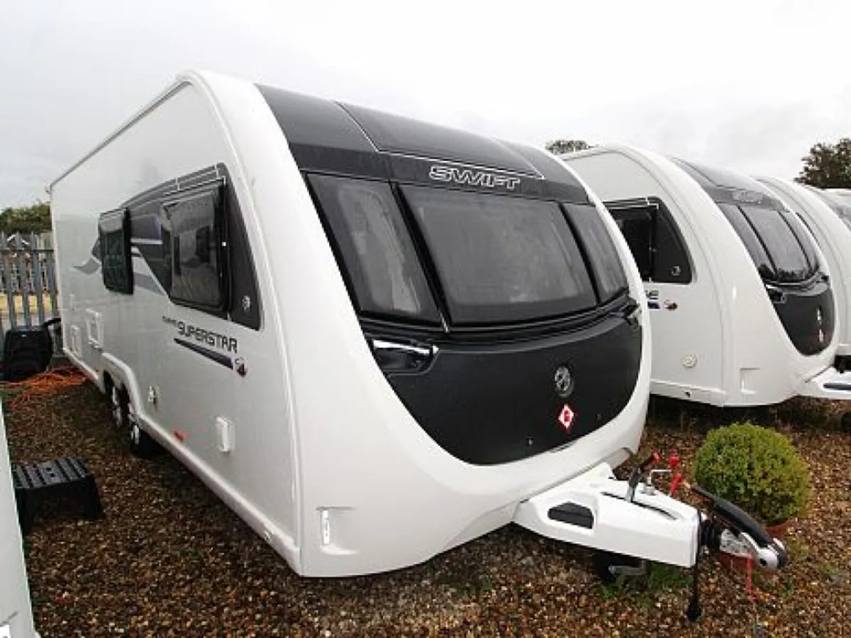 NEW SWIFT ACE AWARD SUPERSTAR 6/7BERTH 8FT B/BEDS - Image 1