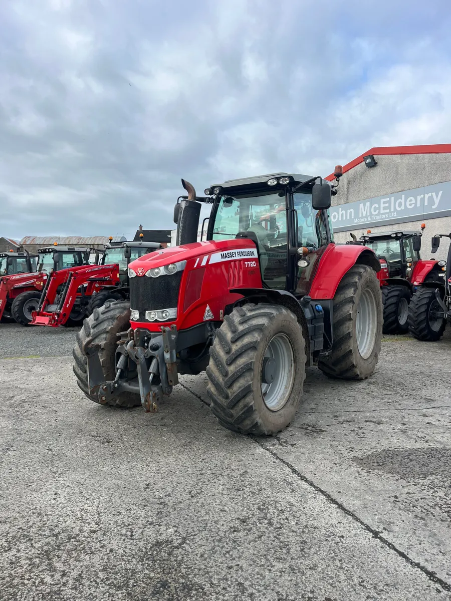 Massey Ferguson 7720 - Image 2