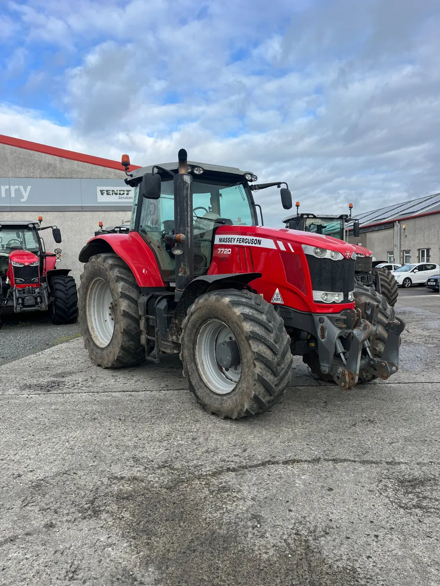 Massey Ferguson 7720 - Image 1