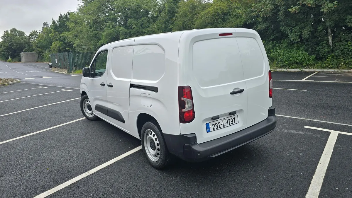 Opel Vauxhall Combo LWB 1.5 - Image 4