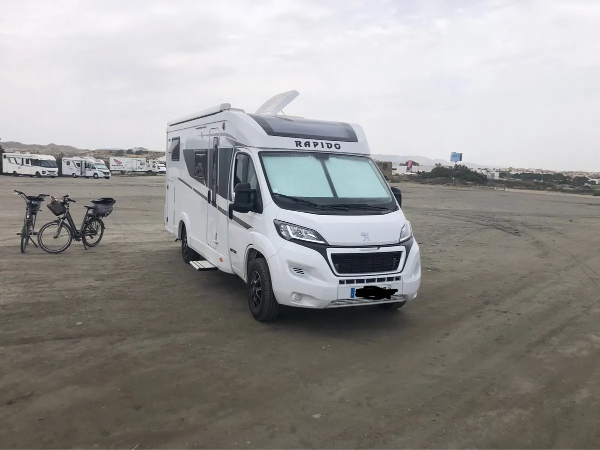 Motorhome - Image 4