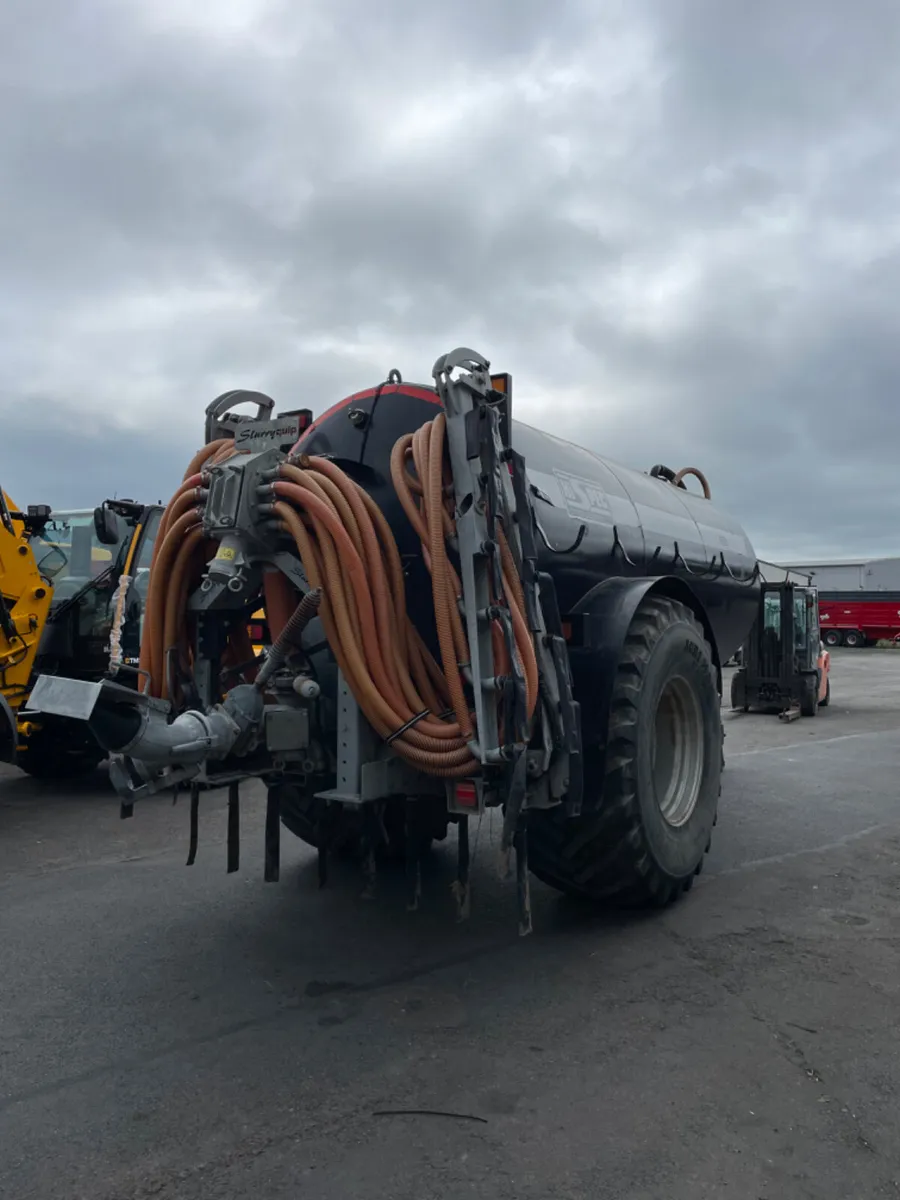 Hispec slurry tanker - Image 4