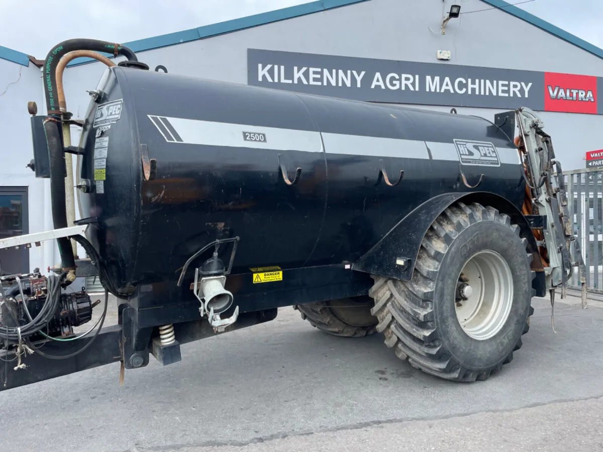 Hispec slurry tanker - Image 1