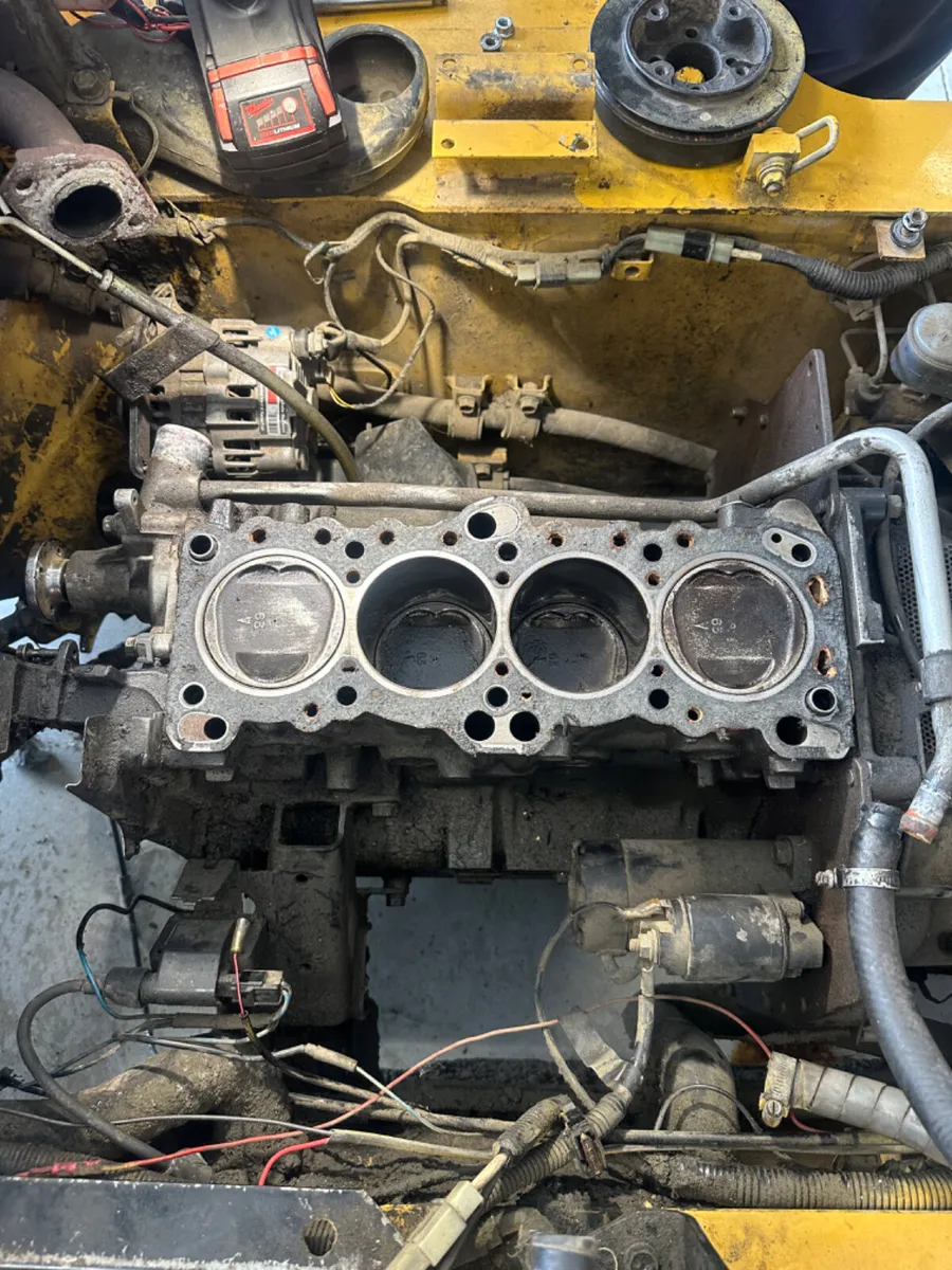 Forklift Repair / Maintenance - Image 1