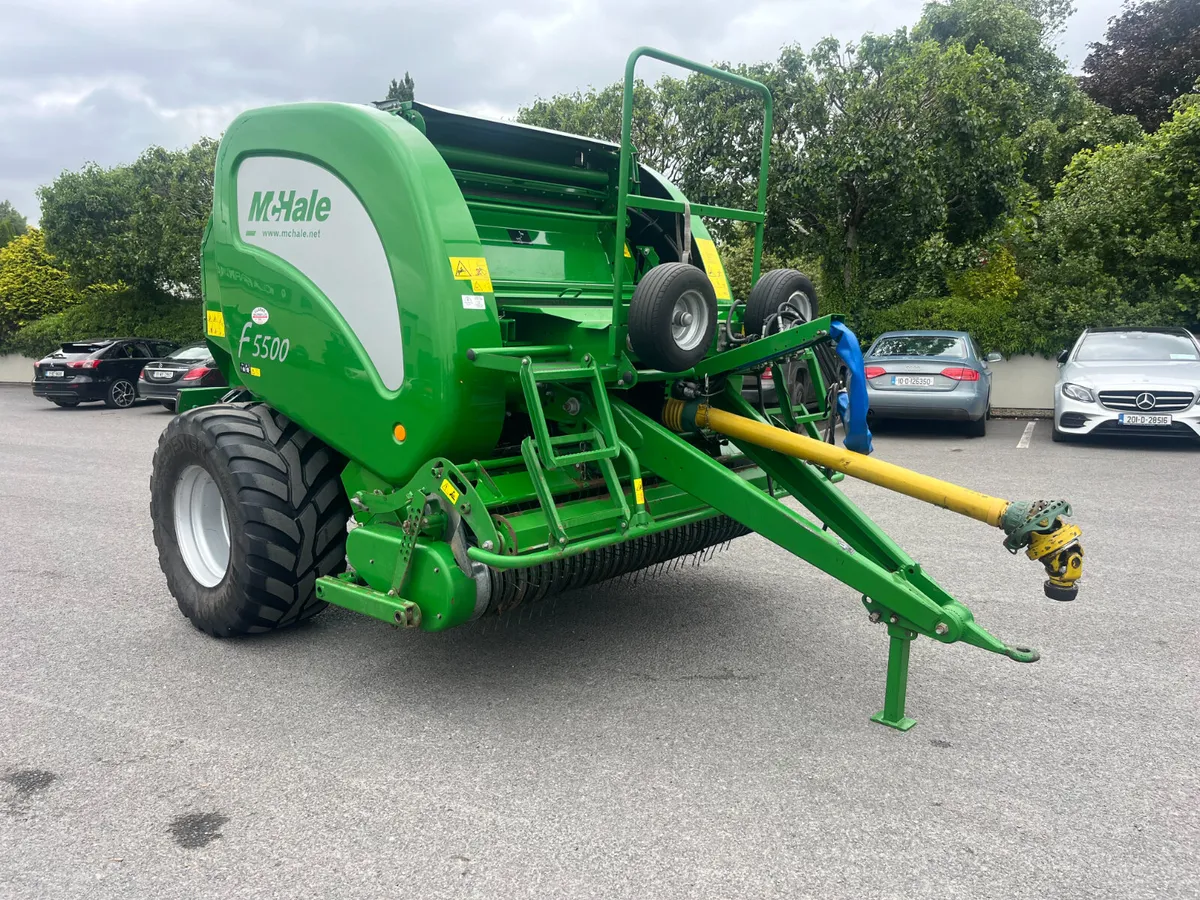2016 McHale F5500 Round Baler - Image 1