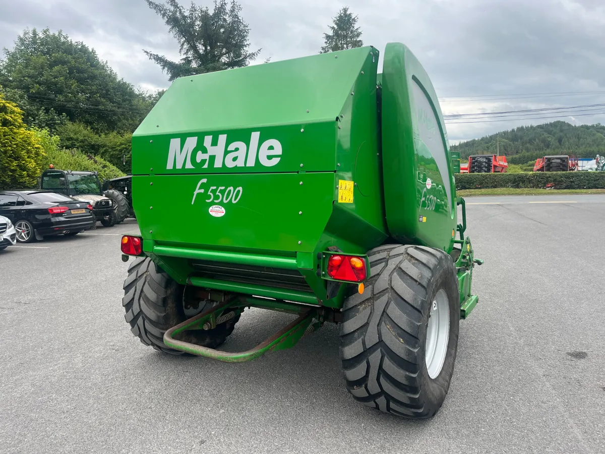 2016 McHale F5500 Round Baler - Image 4