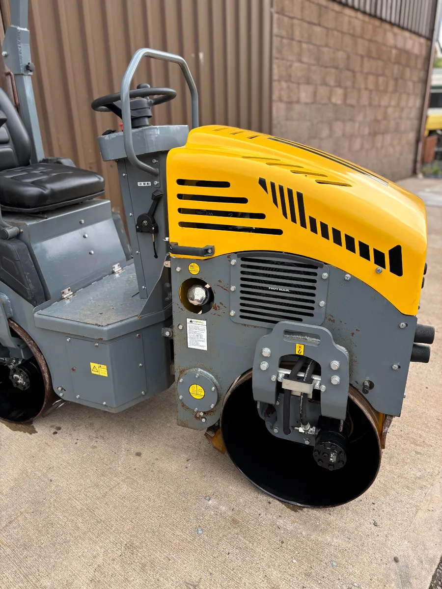 2023 Konstant Double Drum Vibrating Roller - Image 4