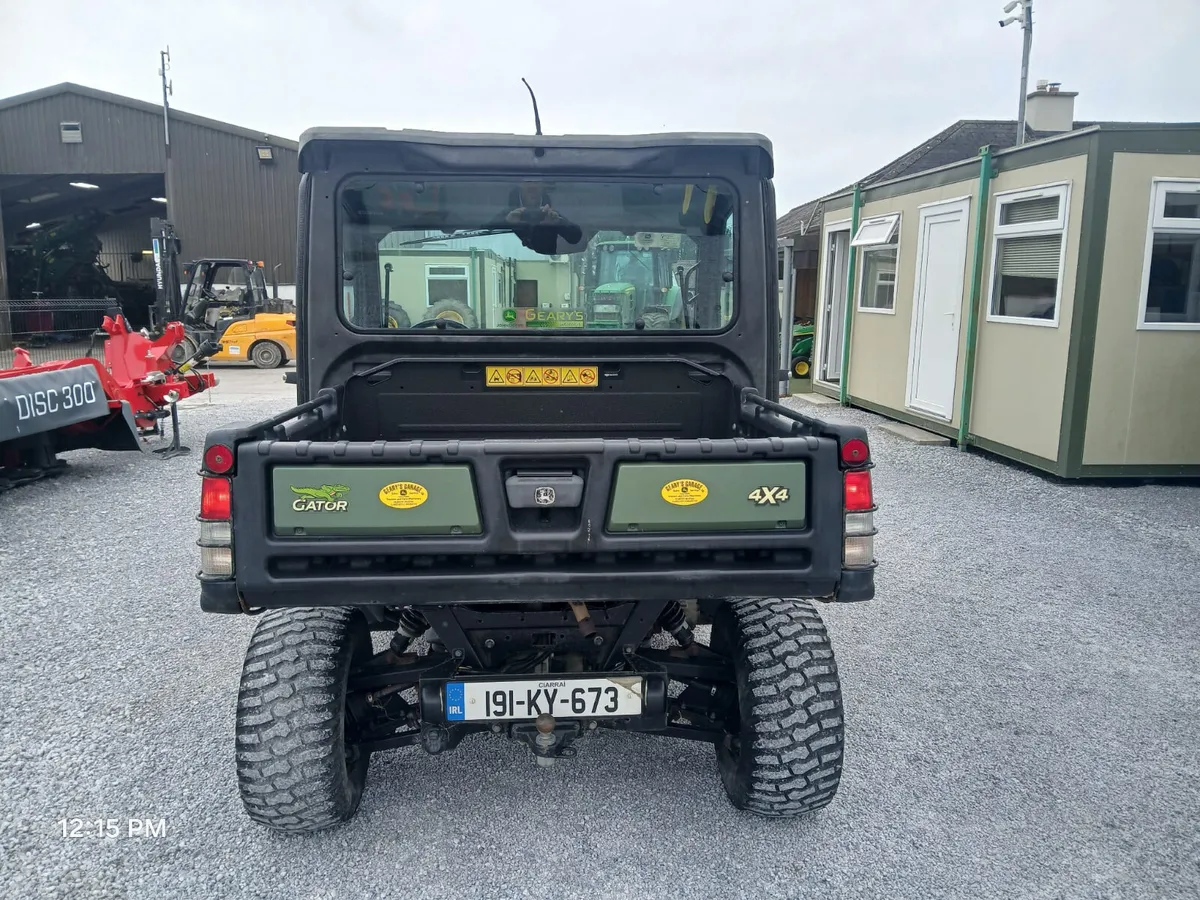 2019 John Deere Gator - Image 2