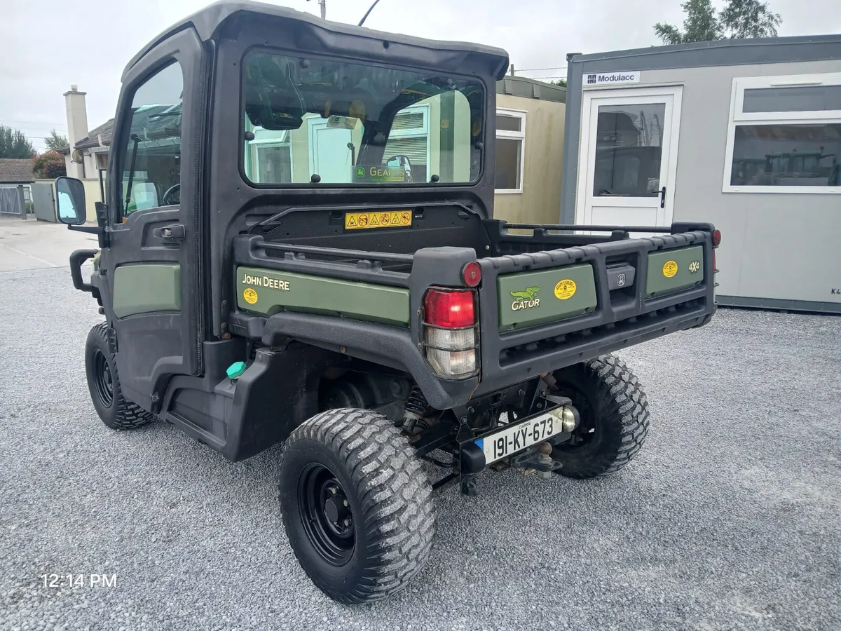 2019 John Deere Gator - Image 4