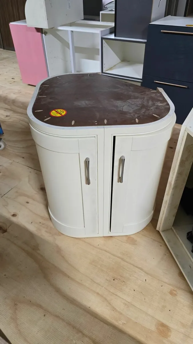 Curved Inframe Shaker Door Pod (Vanity?) - Image 2