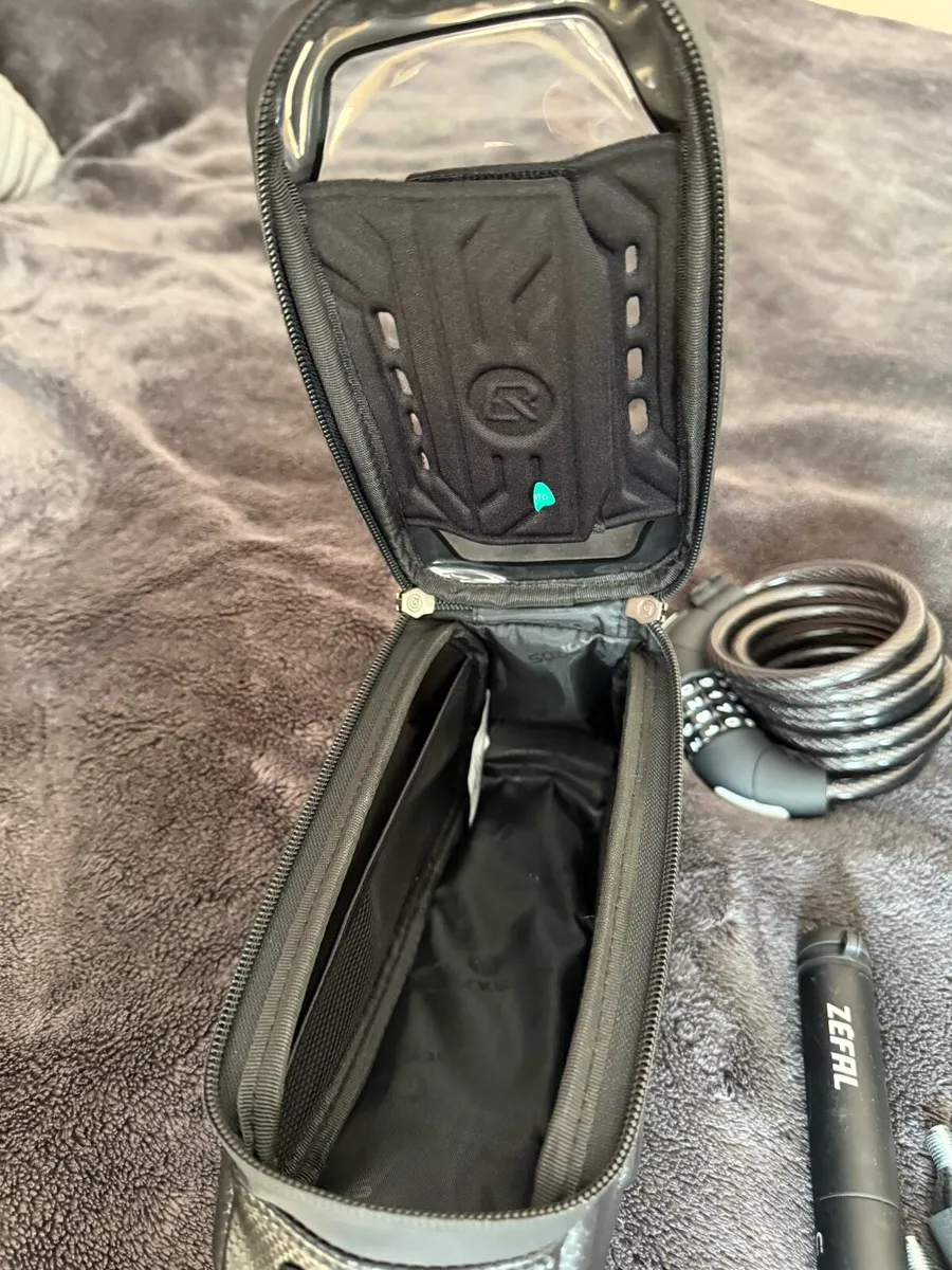 Cycling helmet and bike  accessories - Image 3