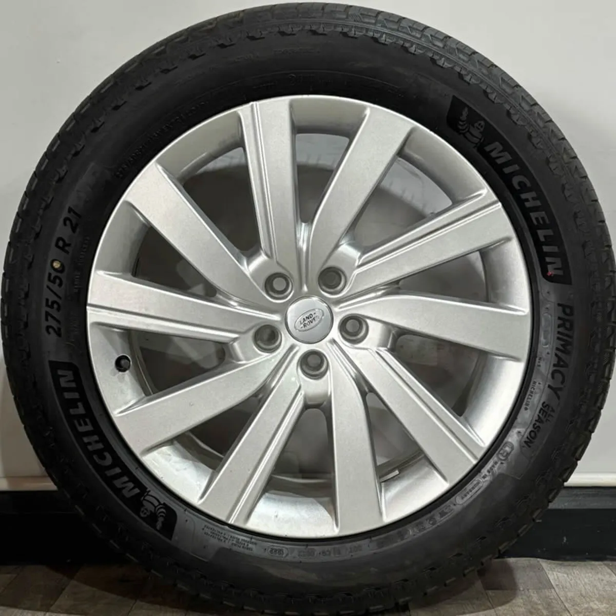 21" OEM LAND ROVER SPORT STYLE 5112 & MICHELINS - Image 2