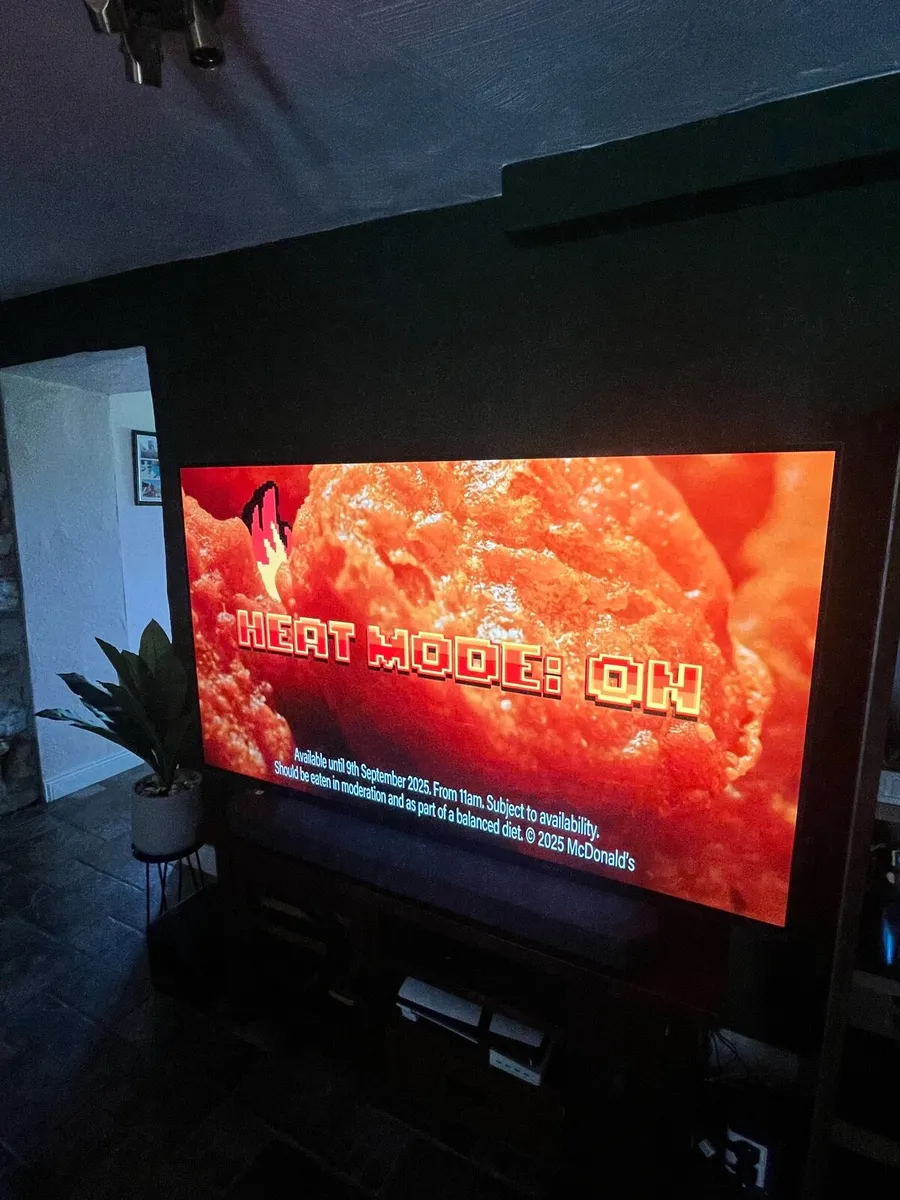 SONY OLED 77 inch A80J - Image 1
