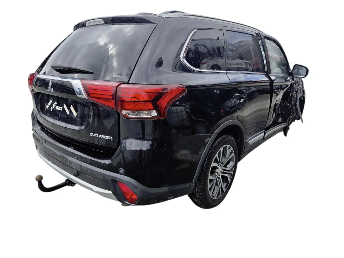 2018 MITSUBISHI OUTLANDER For Breaking/Dismantling - Image 3