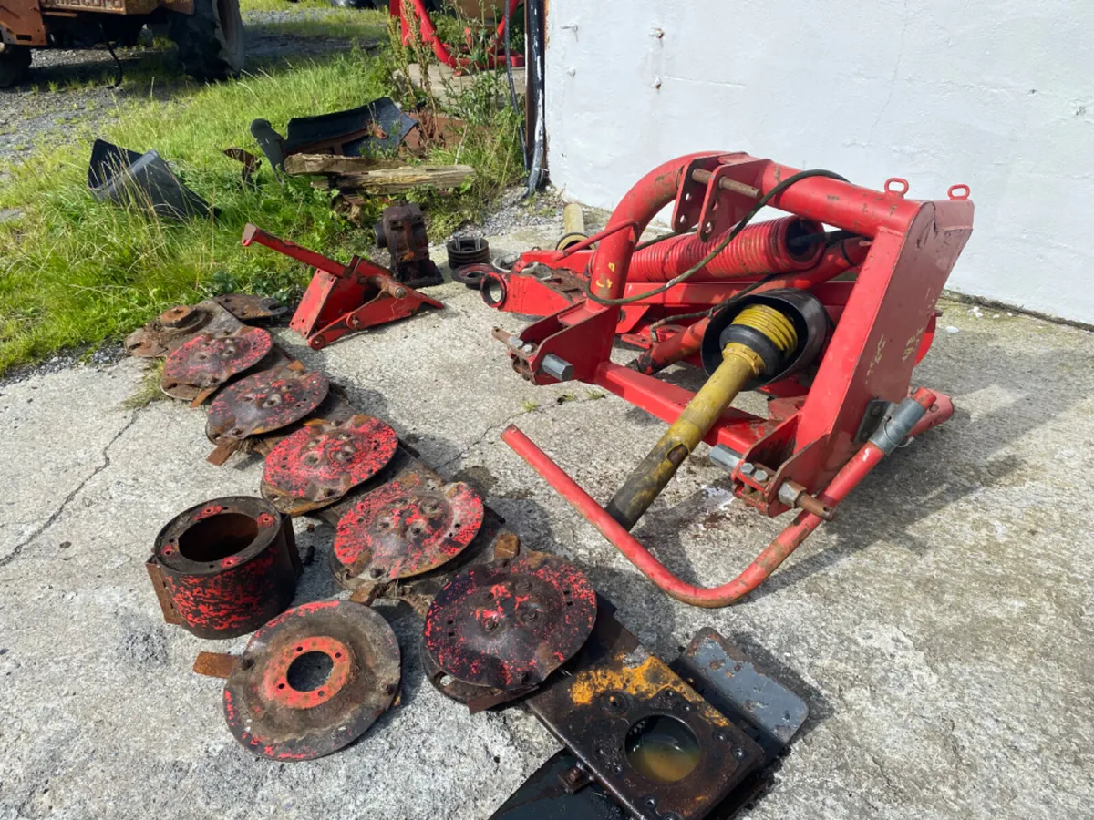 Breaking Keverland 2624 mower - Image 1