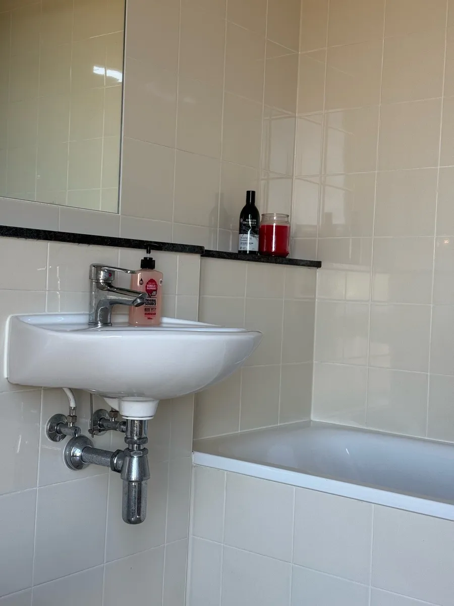 Instant bathroom. Toilet pod. Shower pod. - Image 1