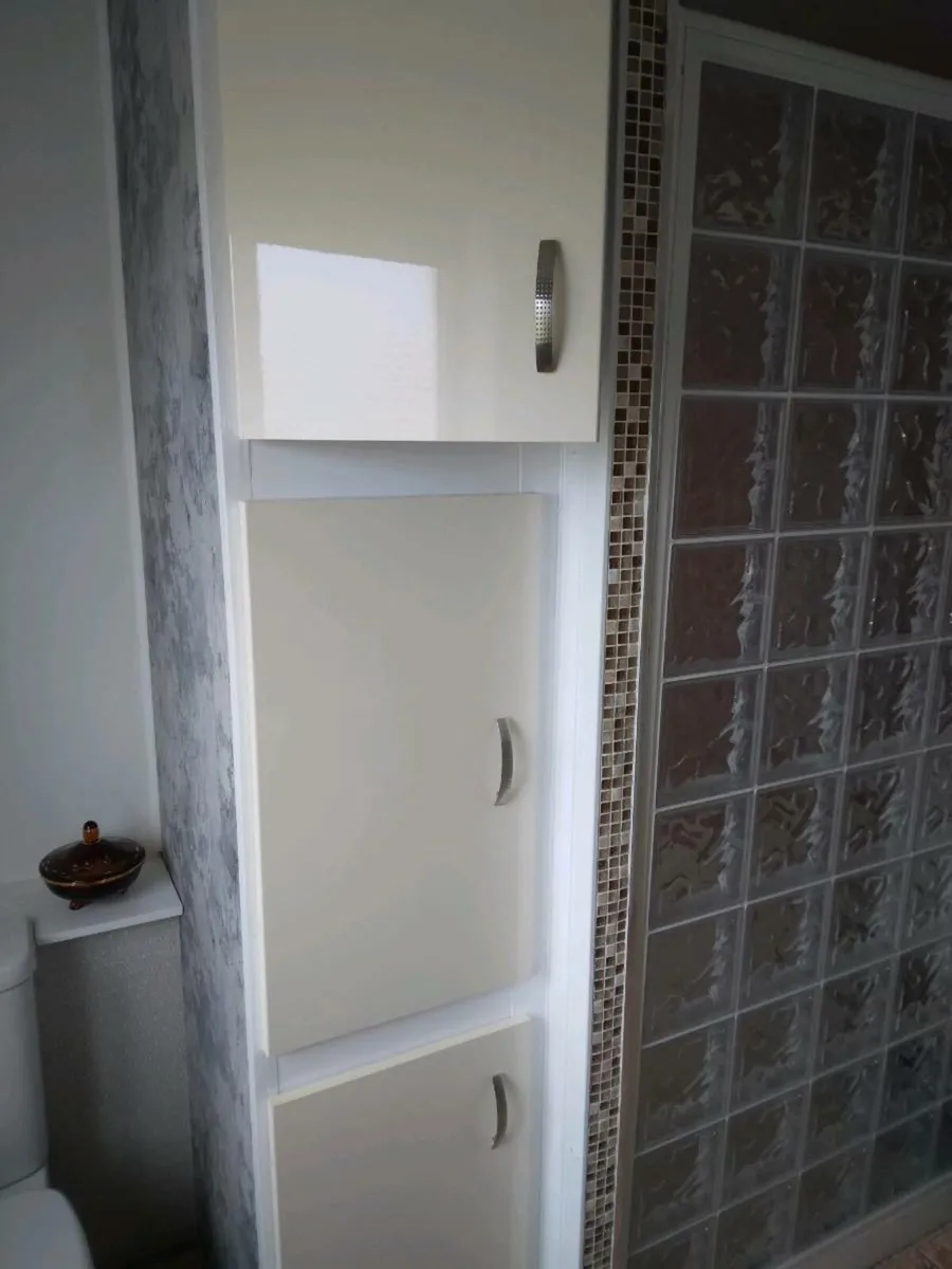 3 Cabinet Doors PRICE DROP*** - Image 3