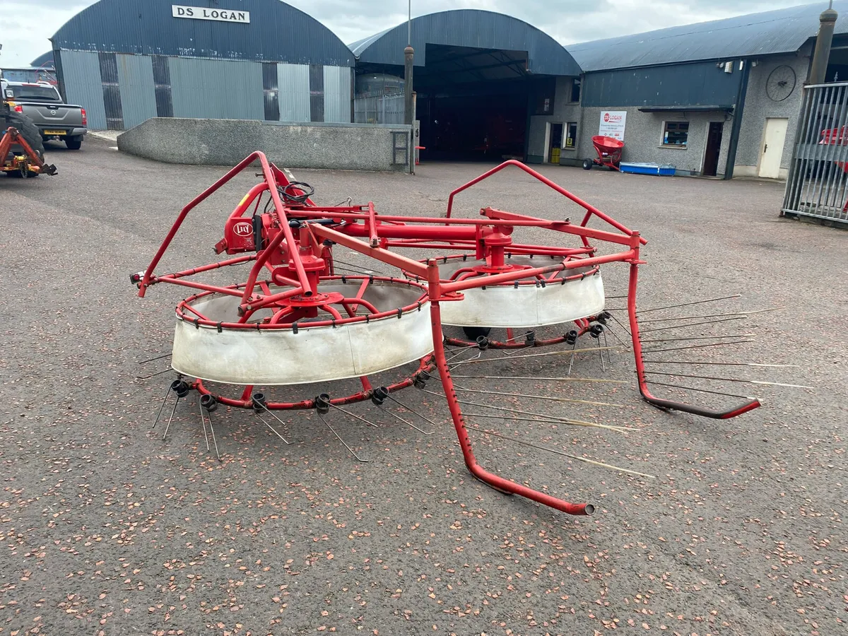 Lely Rotonde 510CD Rake - Image 1