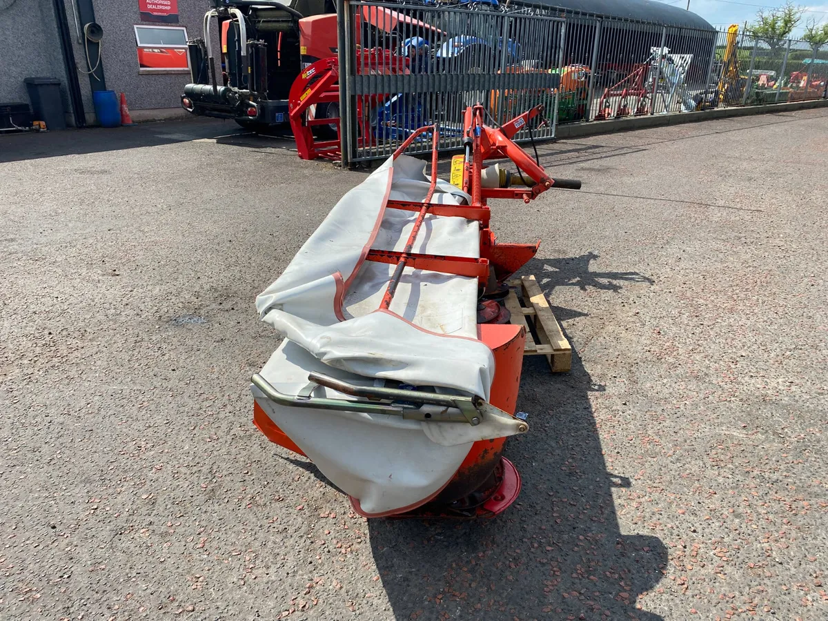 Kuhn GMD66 Multidisc Mower - Image 4