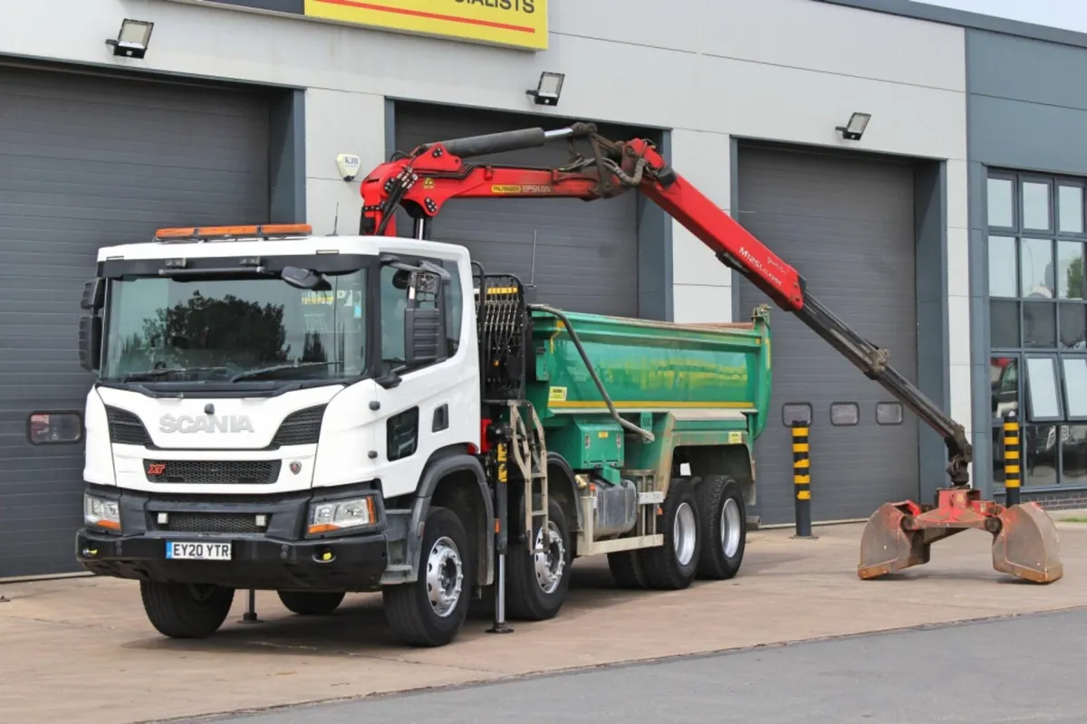 2020 SCANIA P410 XT 8X4 TIPPER GRAB, - Image 3