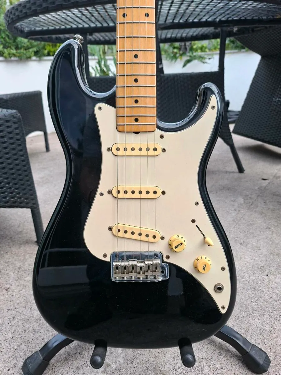 1986 Fender Squier Bullet made in Japan - Image 2