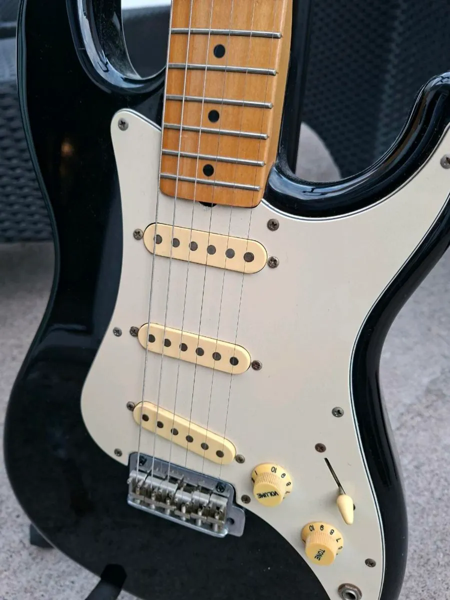 1986 Fender Squier Bullet made in Japan - Image 3