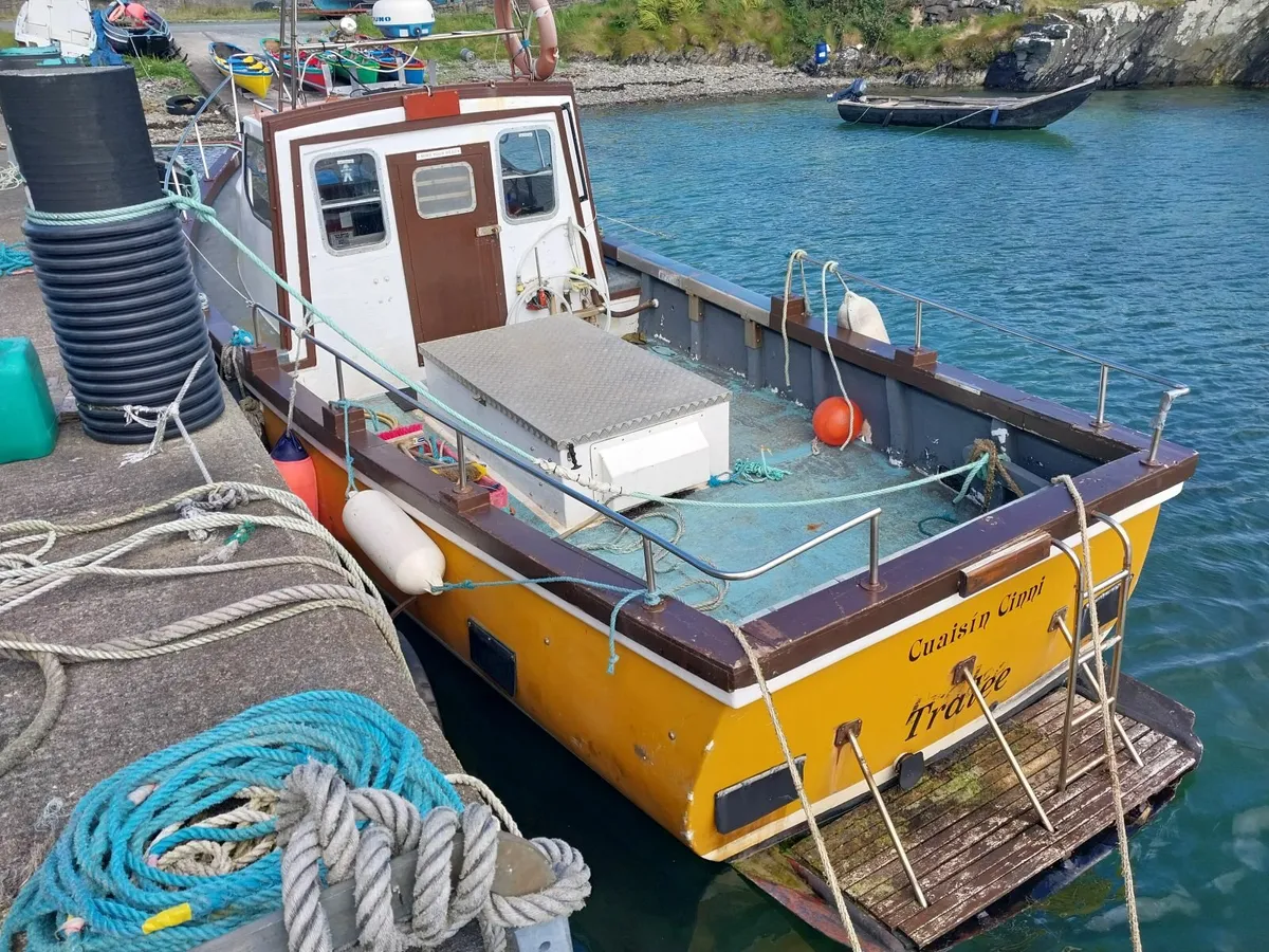 31ft Versatility boat for sale - Image 2