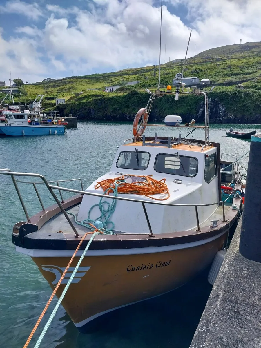 31ft Versatility boat for sale - Image 3