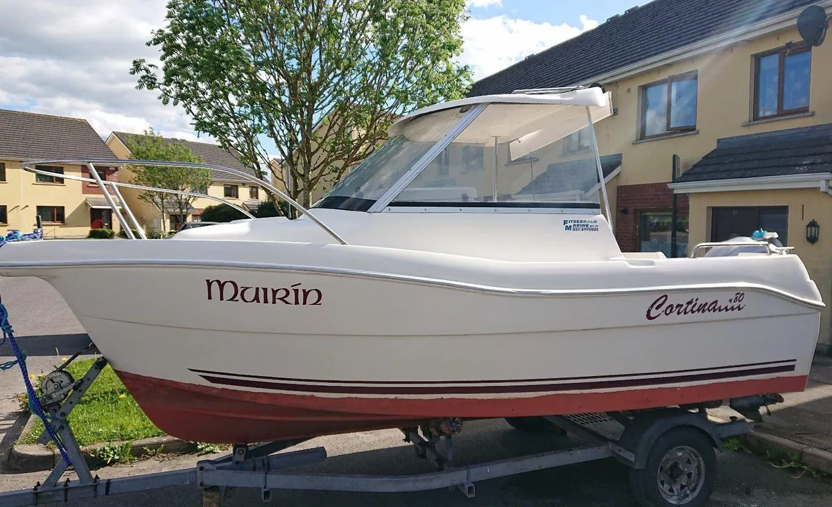 Cortina 480 Boat - Image 4