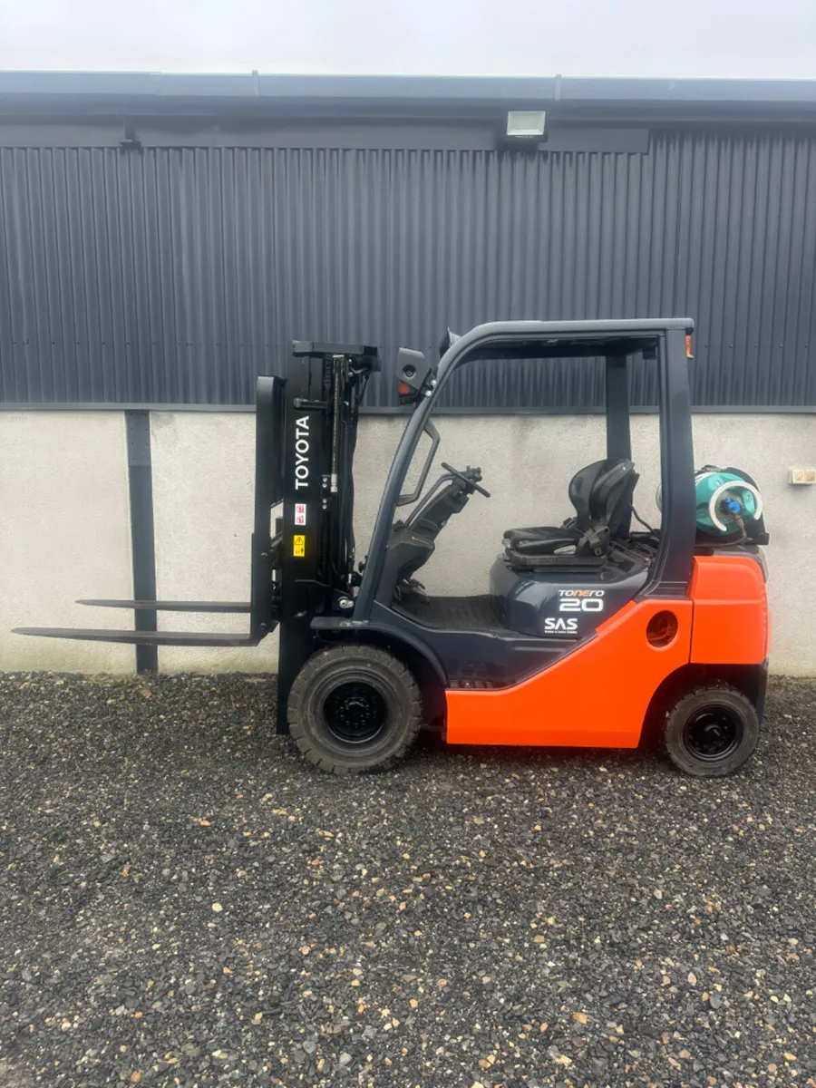 2015 Toyota Forkllift - Image 1