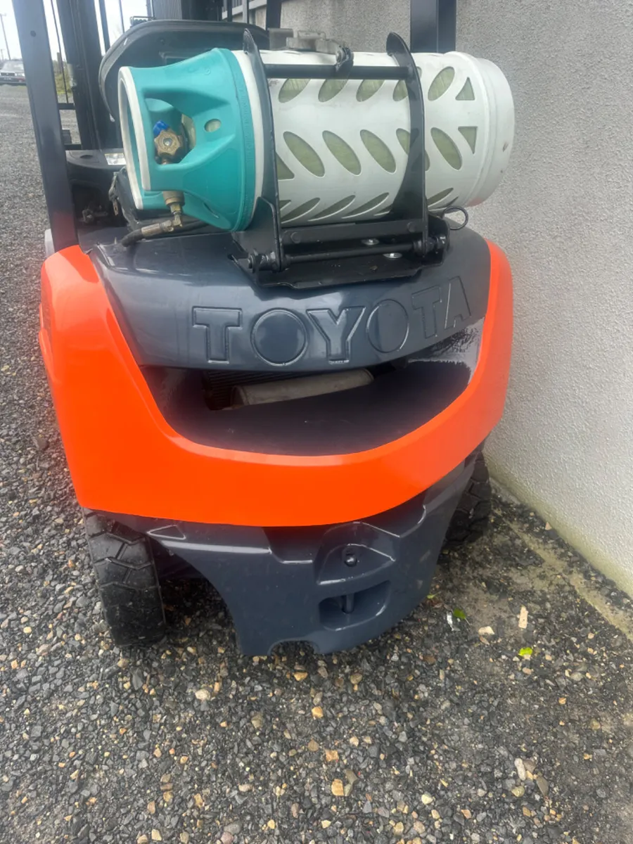 2015 Toyota Forkllift - Image 4