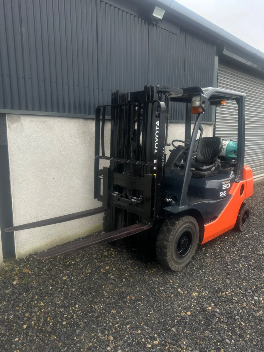 2015 Toyota Forkllift - Image 3