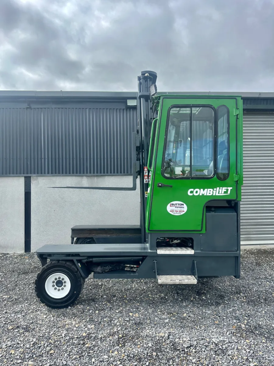 Combilift C5000XL Forklift - Image 1