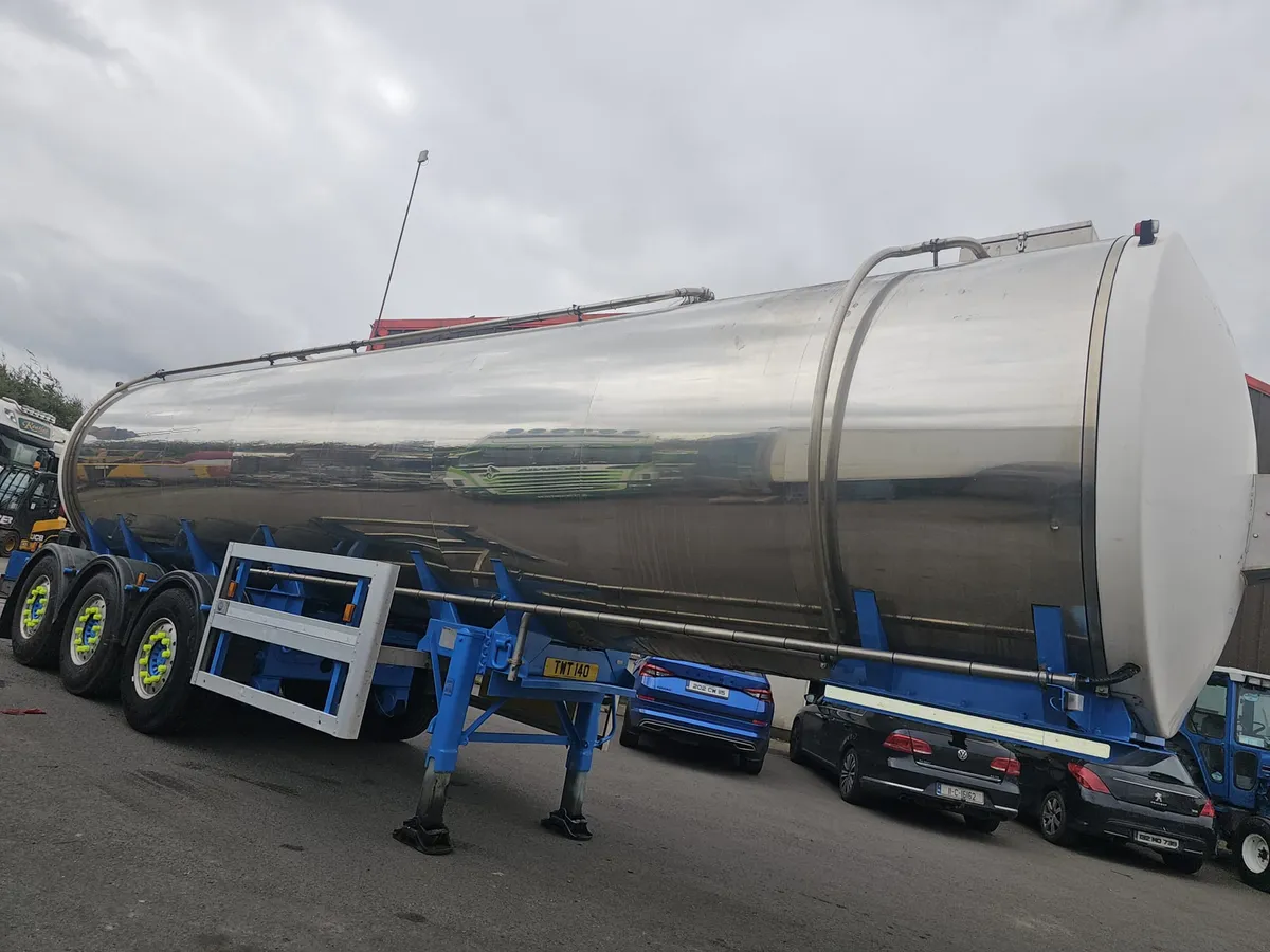 Stainless steel tanker - Image 3