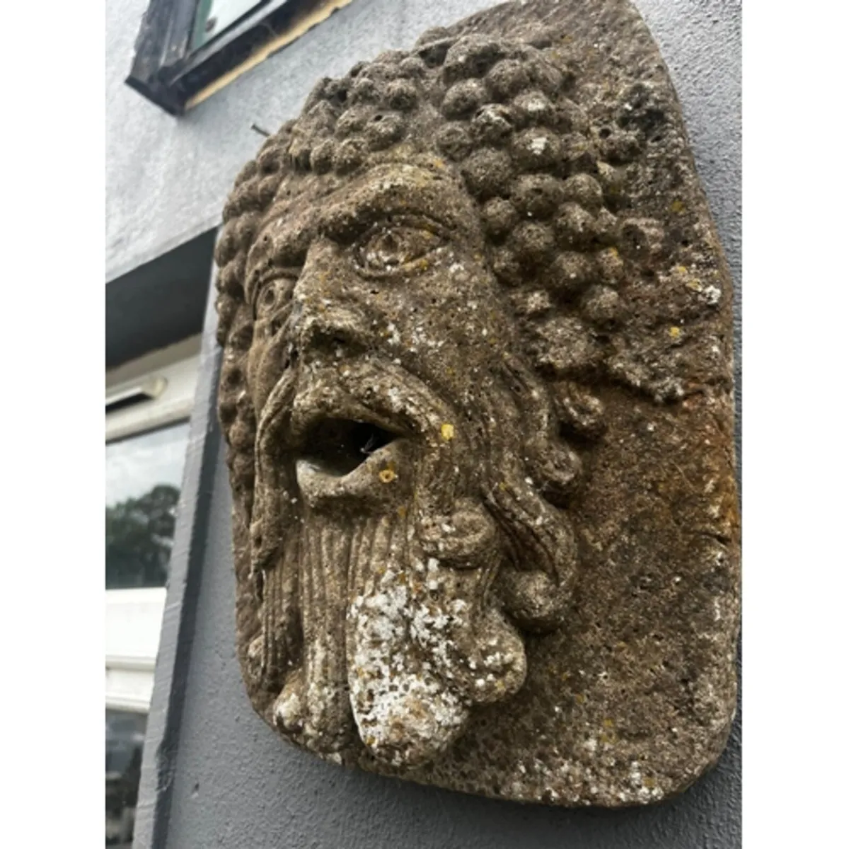 Stone mask - Image 1