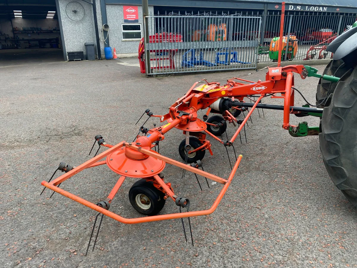 Kuhn GF5001 Tedder - Image 4