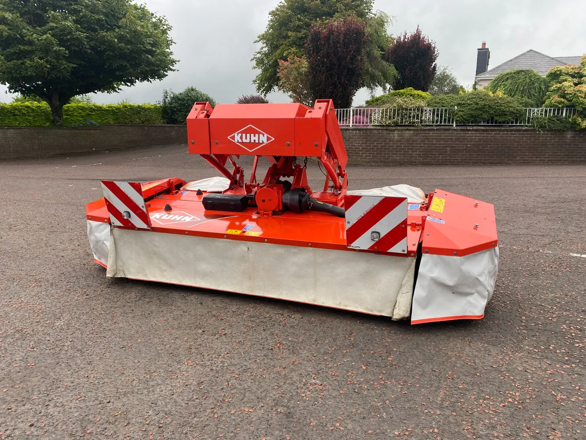 Kuhn FC313DF-FF Front Mower Conditioner - Image 1
