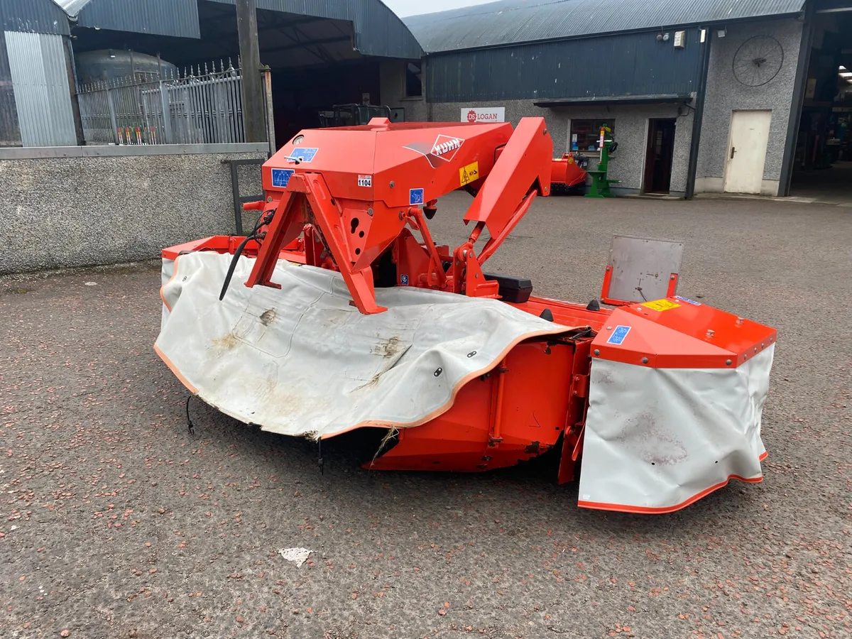 Kuhn FC313DF-FF Front Mower Conditioner - Image 4