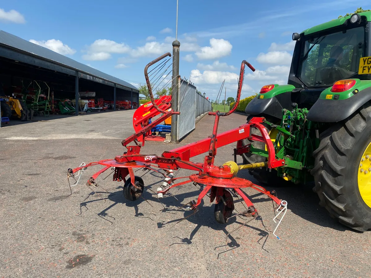 Lely 300 Tedder & Rake - Image 1