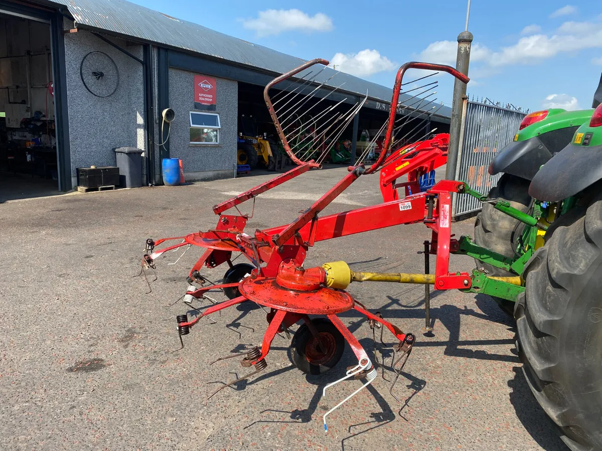 Lely 300 Tedder & Rake - Image 2
