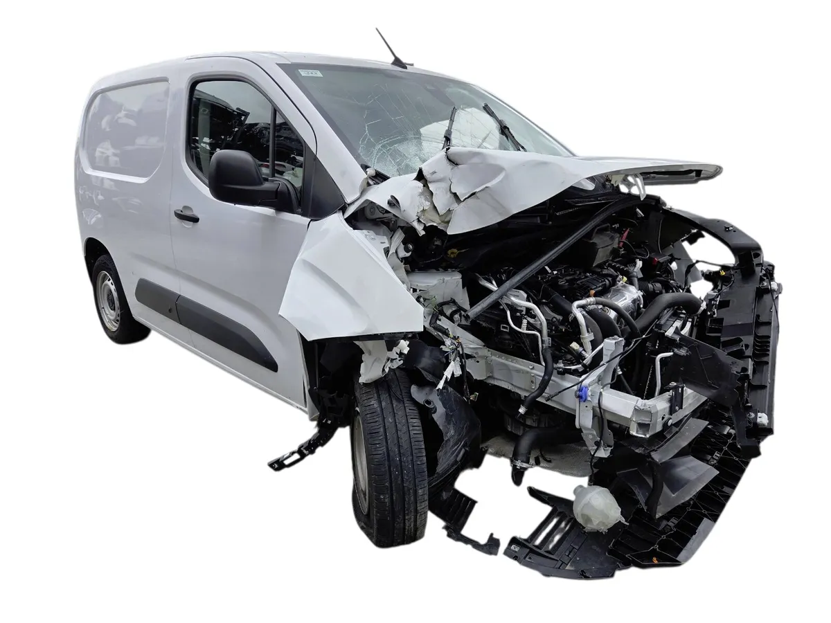 2024 FIAT DOBLO For Breaking/Dismantling - Image 1