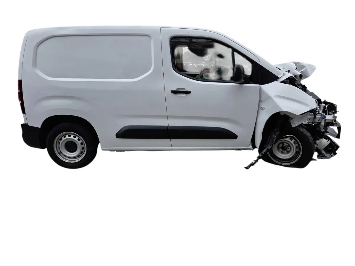 2024 FIAT DOBLO For Breaking/Dismantling - Image 2