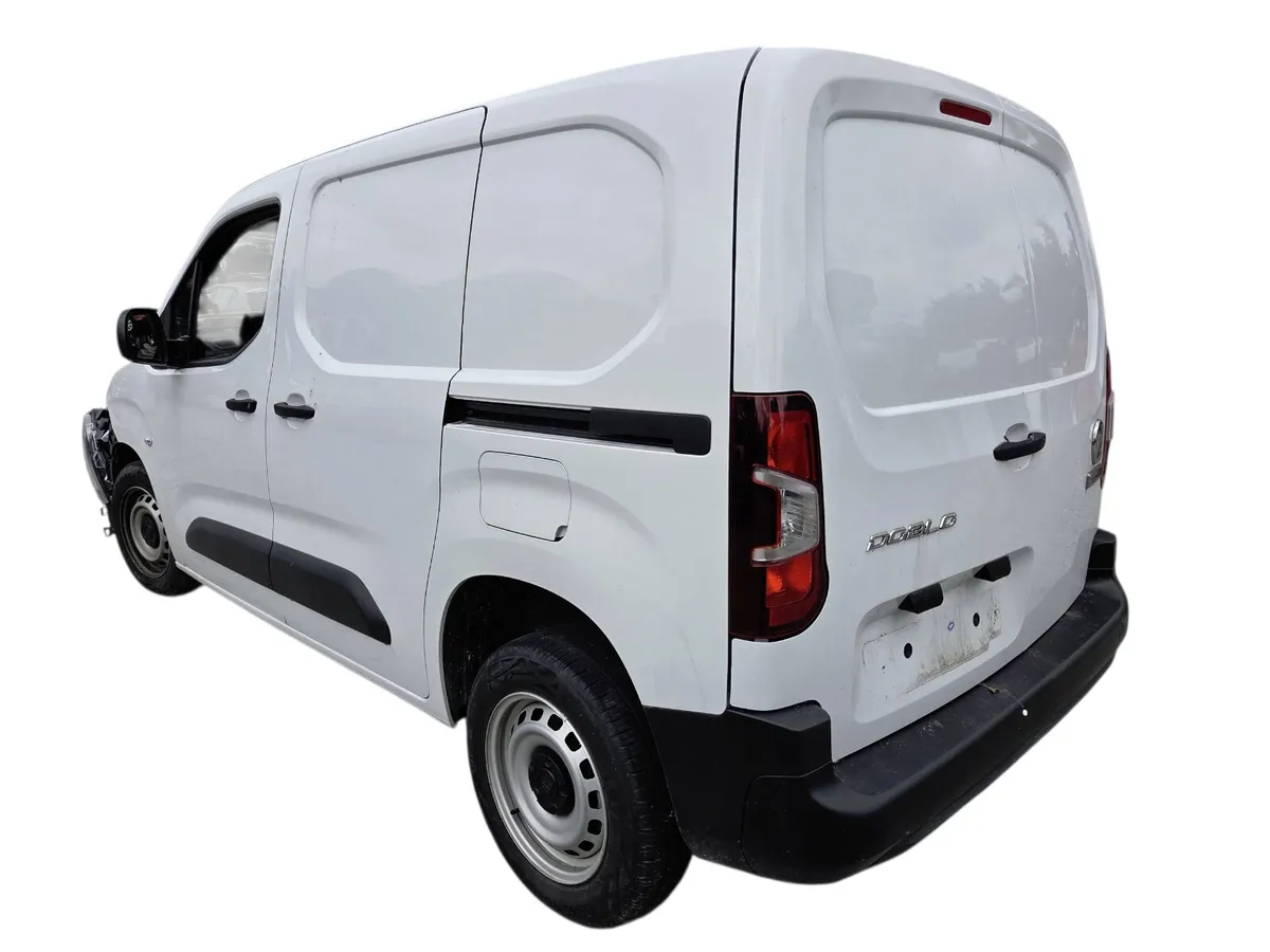 2024 FIAT DOBLO For Breaking/Dismantling - Image 4