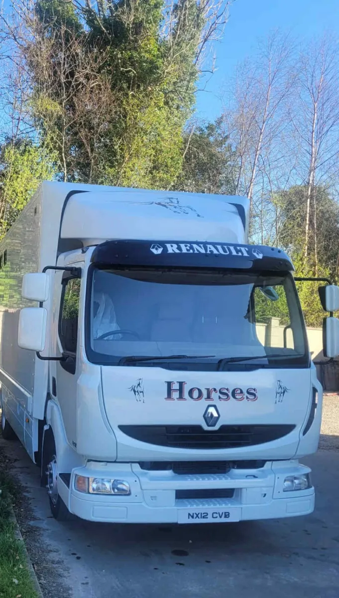 Renault Midlum Horse Lorry - Image 2