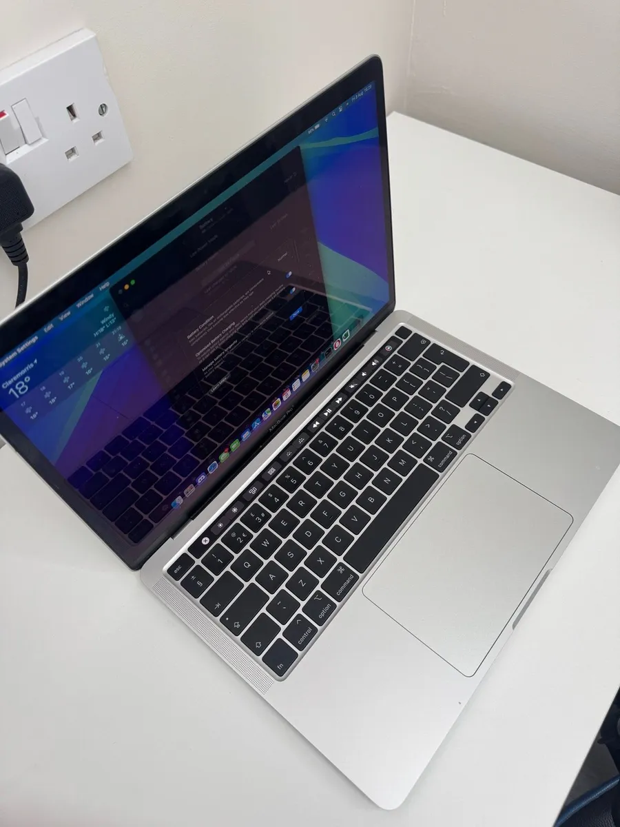 MacBook Pro 2020 - Image 2
