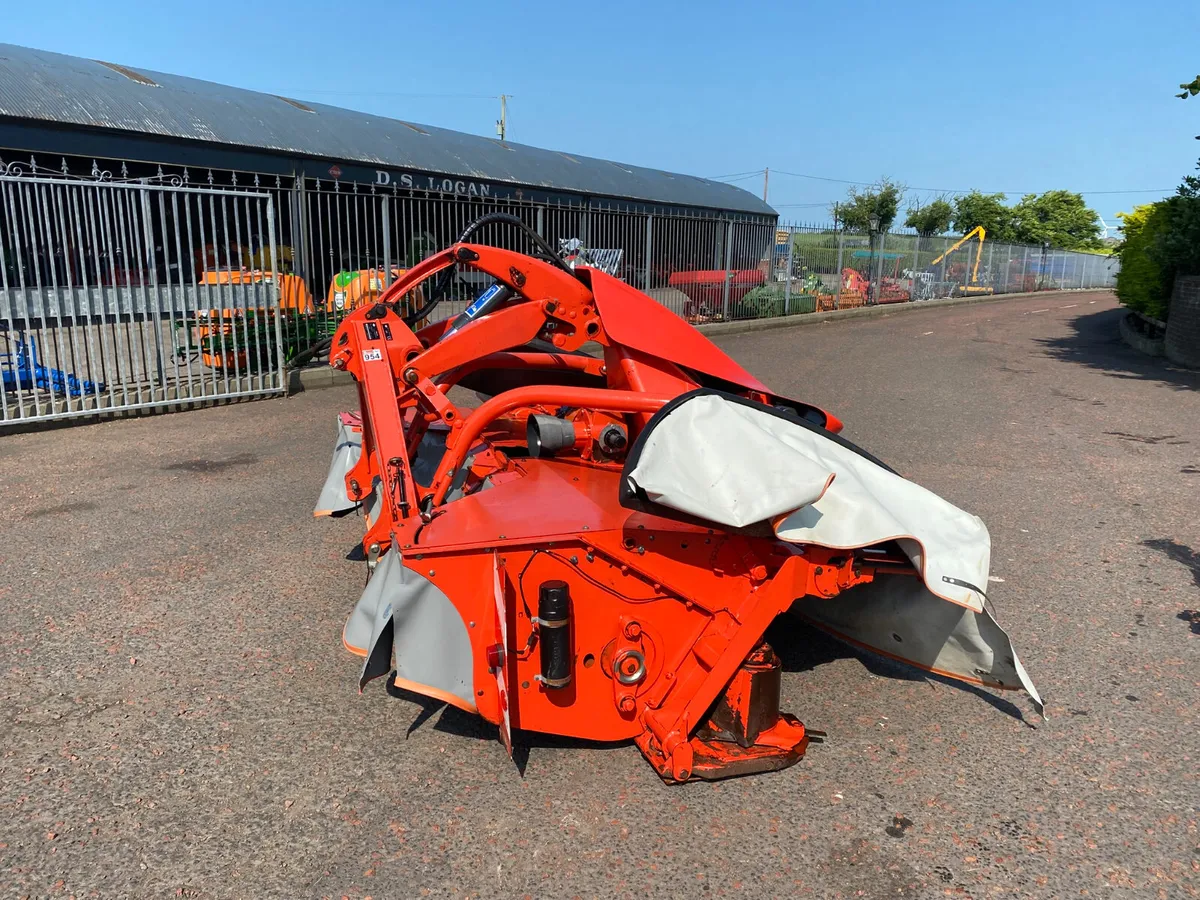 Kuhn FC3125DF-FF Front Mower Conditioner - Image 4