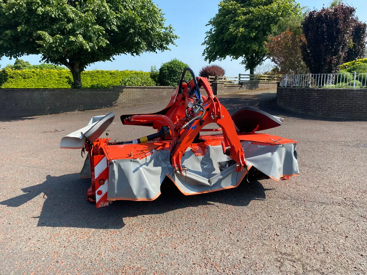 Kuhn FC3125DF-FF Front Mower Conditioner - Image 2