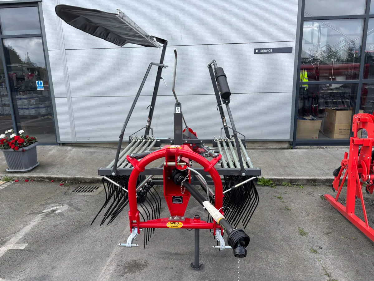 New Massey Ferguson single rotor rake - Image 1