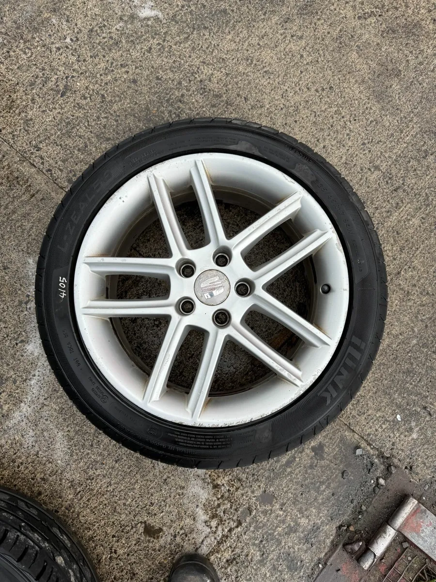 SEAT 17" ALLOY WHEELS - Image 4