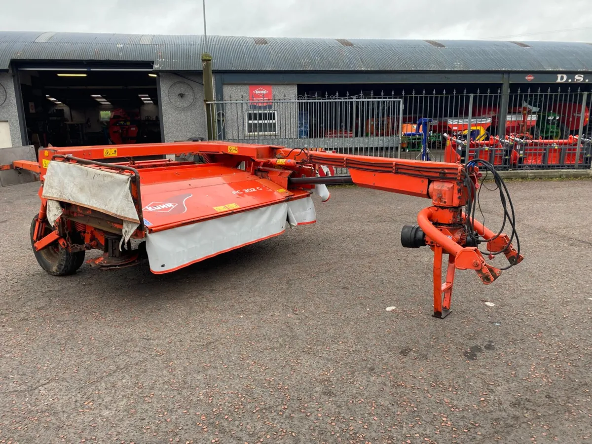 Kuhn FC302G Mower Conditioner - Image 4